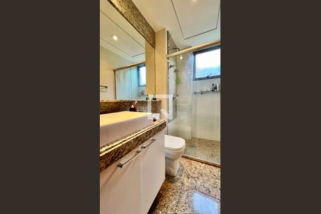 Apartamento para alugar com 170m², 4 quartos e 3 vagas Apartamento para alugar com 170m², 4 quartos e 3 vagasBanheiro