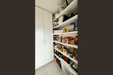 Apartamento para alugar com 170m², 4 quartos e 3 vagas Apartamento para alugar com 170m², 4 quartos e 3 vagasDespensa