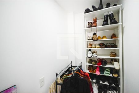 Closet da suíte de apartamento para alugar com 2 quartos, 55m² em Tijuca, Rio de Janeiro