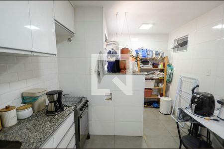 Apartamento para alugar com 55m², 2 quartos e 1 vaga Apartamento para alugar com 55m², 2 quartos e 1 vagaCozinha