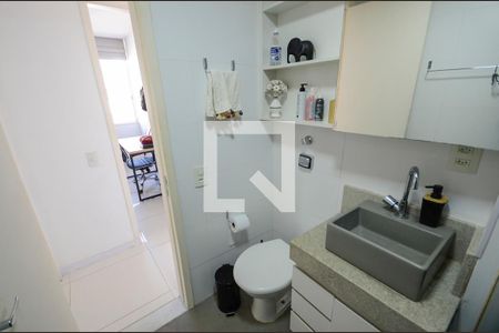 Banheiro Social de apartamento para alugar com 2 quartos, 55m² em Tijuca, Rio de Janeiro