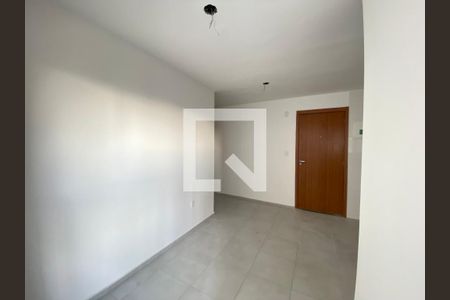 Sala de apartamento à venda com 2 quartos, 48m² em Del Castilho, Rio de Janeiro