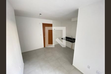 Sala de apartamento à venda com 2 quartos, 48m² em Del Castilho, Rio de Janeiro