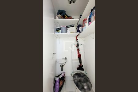 Apartamento à venda com 71m², 2 quartos e 1 vaga Apartamento à venda com 71m², 2 quartos e 1 vagaLavanderia