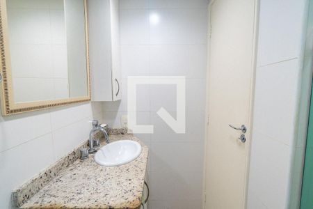 Banheiro de apartamento à venda com 1 quarto, 40m² em São Judas, São Paulo