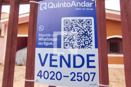 Casa à venda com 250m², 3 quartos e 1 vaga Casa à venda com 250m², 3 quartos e 1 vagaPLACA INSTALADA NA FACHADA