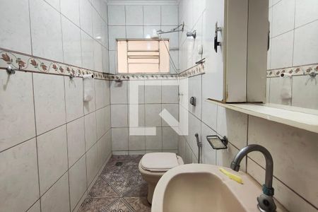 Casa à venda com 250m², 3 quartos e 1 vaga Casa à venda com 250m², 3 quartos e 1 vagaBanheiro