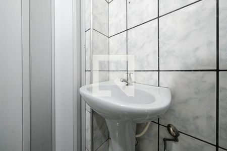 Banheiro de casa para alugar com 1 quarto, 30m² em Vila Robertina, São Paulo