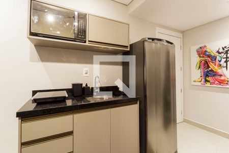 Cozinha de apartamento para alugar com 1 quarto, 25m² em Vila Olímpia, São Paulo