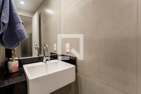 Banheiro de apartamento para alugar com 1 quarto, 25m² em Vila Olímpia, São Paulo