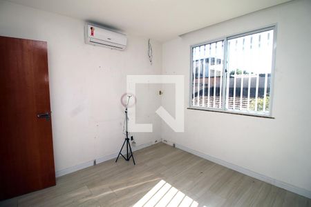 Quarto 2 de casa à venda com 2 quartos, 250m² em Colégio, Rio de Janeiro