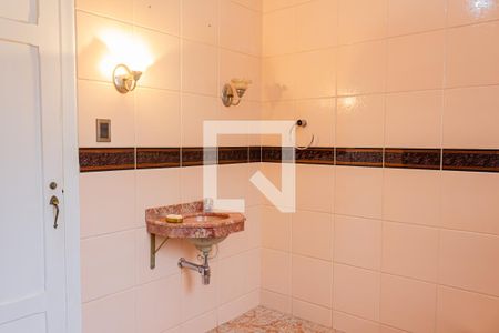 Banheiro de casa para alugar com 3 quartos, 200m² em Lapa, São Paulo