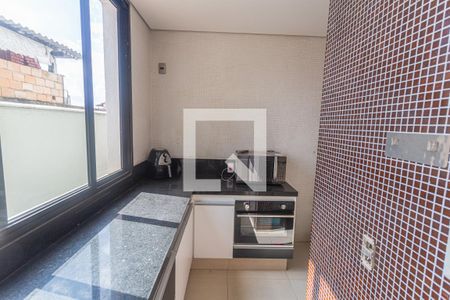 Cozinha de casa à venda com 5 quartos, 192m² em Paraíso, Belo Horizonte