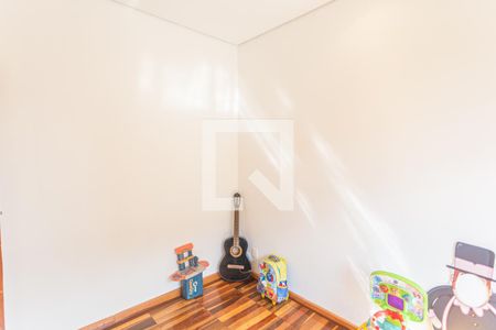 Quarto 1 de casa à venda com 5 quartos, 192m² em Paraíso, Belo Horizonte