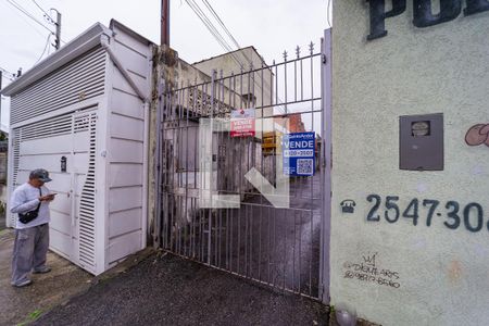 Casa à venda com 86m², 2 quartos e sem vaga Casa à venda com 86m², 2 quartos e sem vagaFachada e Placa