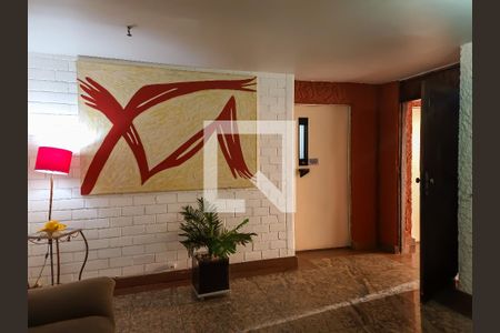 Apartamento à venda com 78m², 2 quartos e 1 vagaPortaria