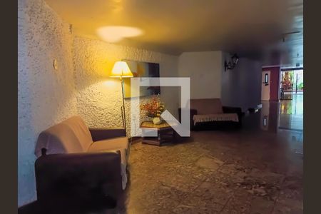 Apartamento à venda com 78m², 2 quartos e 1 vagaPortaria