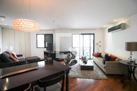 Apartamento à venda com 94m², 2 quartos e 2 vagasSala