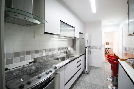 Apartamento à venda com 94m², 2 quartos e 2 vagasCozinha