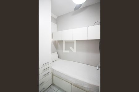 Apartamento à venda com 94m², 2 quartos e 2 vagasQuarto de Serviço