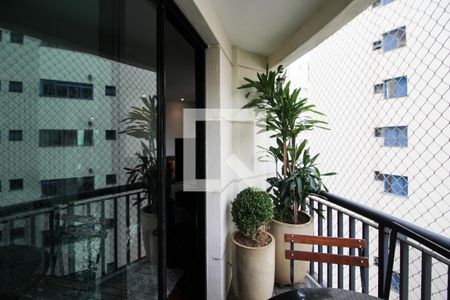 Apartamento à venda com 94m², 2 quartos e 2 vagasVaranda