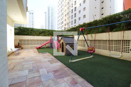 Apartamento à venda com 94m², 2 quartos e 2 vagasÁrea comum - Playground