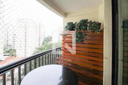 Apartamento à venda com 94m², 2 quartos e 2 vagasVaranda