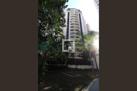 Apartamento à venda com 94m², 2 quartos e 2 vagasFachada