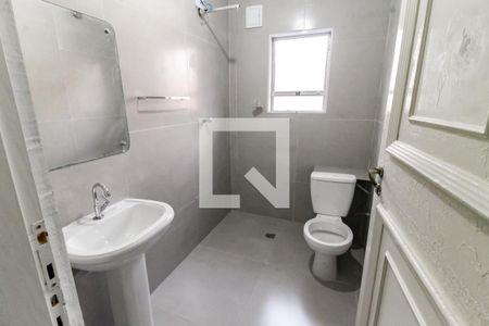 Banheiro de casa para alugar com 2 quartos, 70m² em Jardim Helena, Taboão da Serra