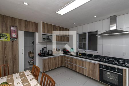 Cozinha de casa à venda com 2 quartos, 360m² em Vila Liviero, São Paulo