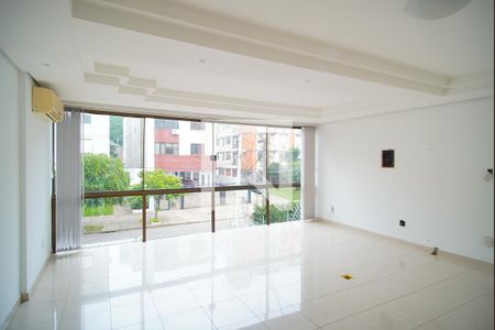 Casa à venda com 345m², 5 quartos e 5 vagasSala