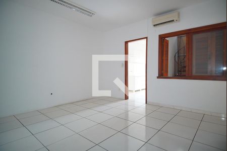 Casa à venda com 345m², 5 quartos e 5 vagasCozinha