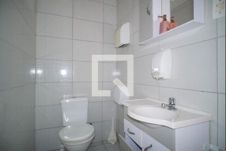 Casa à venda com 345m², 5 quartos e 5 vagasBanheiro Corredor 2