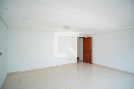 Casa à venda com 345m², 5 quartos e 5 vagasSala