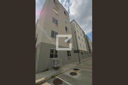 Fachada do bloco de apartamento para alugar com 2 quartos, 50m² em Guaratiba, Rio de Janeiro