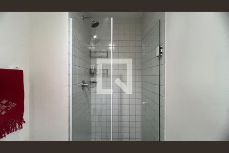 Banheiro de kitnet/studio à venda com 1 quarto, 57m² em Pinheiros, São Paulo
