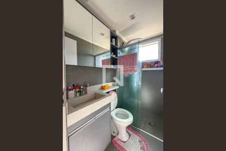 Banheiro de apartamento à venda com 2 quartos, 49m² em Vila Palmeiras, São Paulo