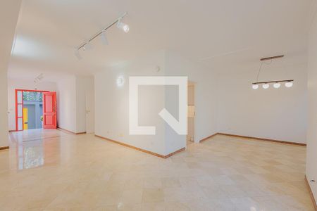 Sala de casa para alugar com 5 quartos, 250m² em Sumarezinho, São Paulo