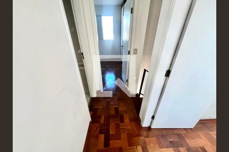 Casa de condomínio para alugar com 133m², 3 quartos e 2 vagas Casa de condomínio para alugar com 133m², 3 quartos e 2 vagasCorredor