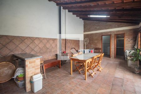 Churrasqueira de casa à venda com 3 quartos, 206m² em Camaquã, Porto Alegre