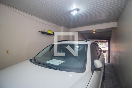 Garagem de casa à venda com 3 quartos, 206m² em Camaquã, Porto Alegre