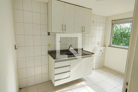 Apartamento à venda com 72m², 2 quartos e 1 vagaCozinha e Área de Serviço