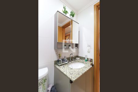 Apartamento à venda com 73m², 2 quartos e 2 vagasBanheiro 