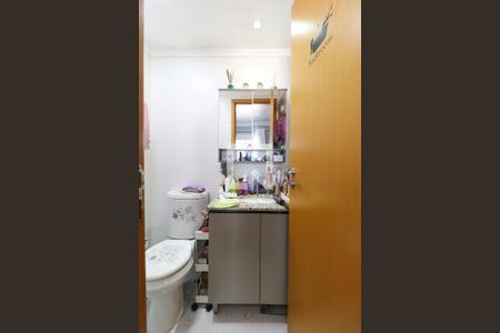 Apartamento à venda com 73m², 2 quartos e 2 vagasBanheiro da Suíte