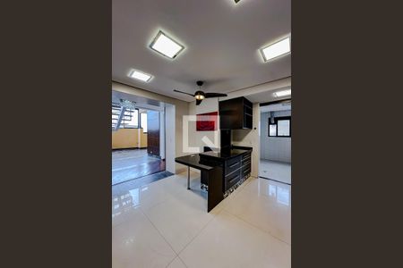 Apartamento para alugar com 217m², 4 quartos e 4 vagasCozinha