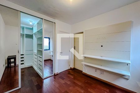 Apartamento para alugar com 217m², 4 quartos e 4 vagasSuíte 2