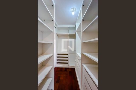 Apartamento para alugar com 217m², 4 quartos e 4 vagasSuíte 2