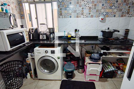 Apartamento à venda com 72m², 3 quartos e 1 vaga Apartamento à venda com 72m², 3 quartos e 1 vagaCozinha e Área de Serviço