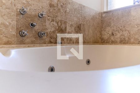 Apartamento para alugar com 323m², 3 quartos e 2 vagasBanheiro Social