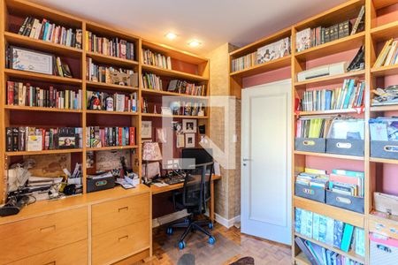 Apartamento para alugar com 323m², 3 quartos e 2 vagasEscritório